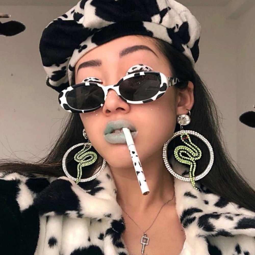 Retro Sunglasses Oval Black & White Print